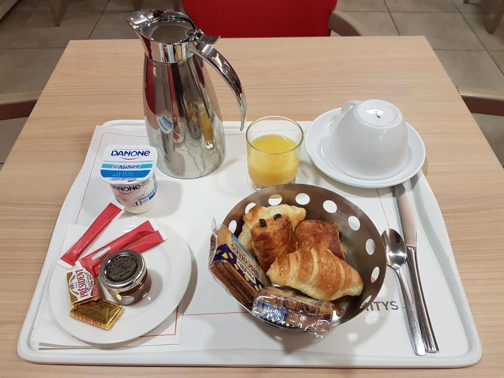 Domitys Le Ruban D'Azur Aparthotel Сет Екстериор снимка